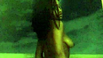 latina flashes pussy on hotel balcony 😏