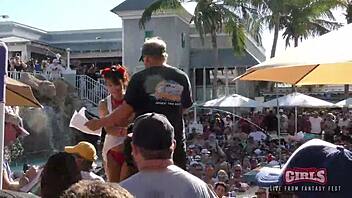 insane pussy flashing twerking at pool party slut tits college public