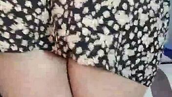 Dancing to reggaeton with a sexy colegiala (teen) girl