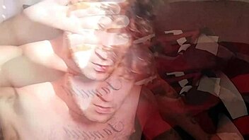 El Chacalón bids farewell to his passive with a cumshot