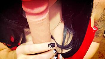 Blonde in jeans blows friend after date 😘 cumshot close-up