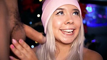 i'm a sexy colombian blonde with big ass playing with boyfriend's small cock to fuck me