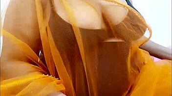 Desi hot girlfriend banging wild with friend tonight!