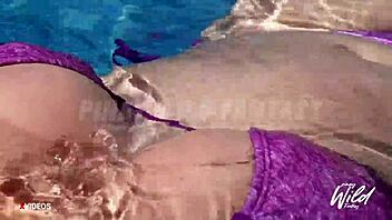 busty pinay shows her big tits at the pool