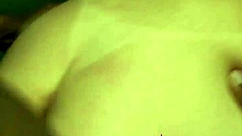 Juliana fernandes is having anal sex with the delivery guy