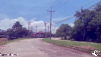 Si že kdaj jebal v gozdu ali avtu takole?