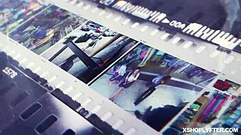 브루넷 키아라 카이, 면도한 보지 타다 큰 소리로 신음 😍