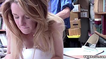 Pretty teen 18+ pays with her pussy 😏