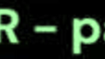 Sclavă picioare primește răsplată în VRChat femdom