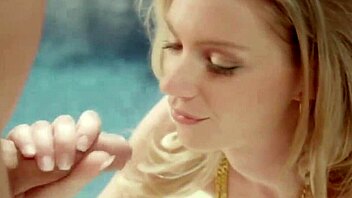 Happiness and Satisfaction with Erotic Oral Sex Experience