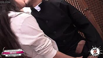 confesiones de una chica con un sacerdote pervertido 😏