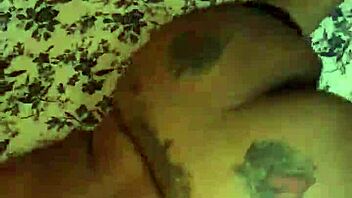 Hazelnutxxx Shakes That Ebony Ass Like Crazy!