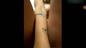 Hot Webcam Girl Shows Off in Live Session