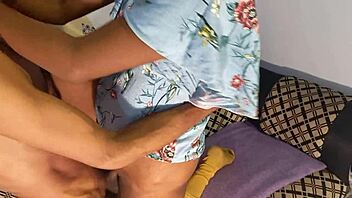 Hanif bangs Sumona hard!