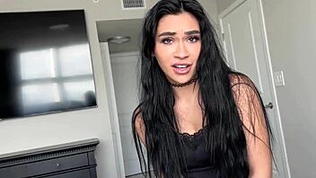 Hey, proving my skills with hot goth sister Delilah Dagger in wild fantasy!