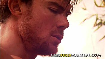 Let's Fuck Outside! Milf Faith Leone In A Bath Outdoors