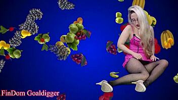 Gay Slut in Fishnets Gets Anal Assfucking with Feet Fetish