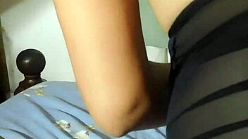 The wife gets well fucked with the bat, full and in the ass, what a beautiful slut