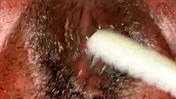This toothbrush has been used to pleasure Nookiescookies' pussy and she has cum multiple times.
