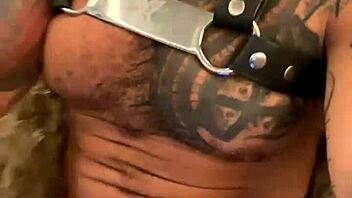 viktor rom flexes big muscle latino bbc in gay play