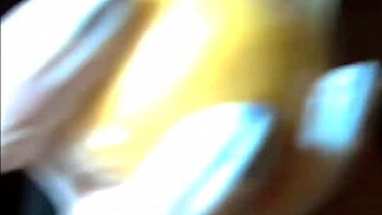 Dazzling Wife Teases Her Butthole With Lemons – Can You Resist Watching?