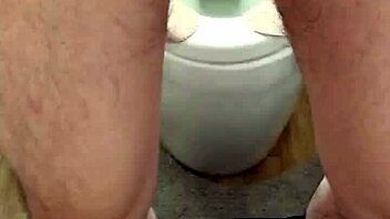 Wow, Japanese Amateur Masturbates In Morning Toilet And Cums!
