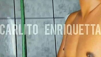 olha só que delícia de bunda e pau se masturbando