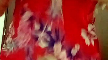 Beautiful babe flashes pussy in daring outdoor intimate moment.