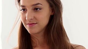 Stepmom Seduces Teen for Juicy Lesbian Pussy Feast!