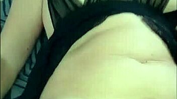 Mature Housewife Toys Vibrator On Natural Tits