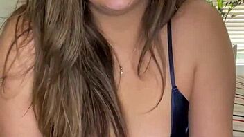 Amateur rides giant dildo, stretches pussy to orgasm 😍