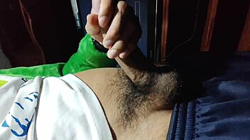 young twink's big cock cums in spurts during homemade fun