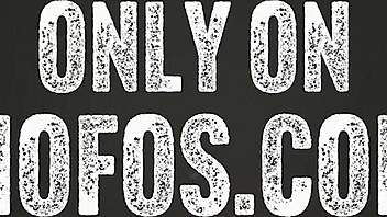 charles dera puts satisfaction on everyone's pussy especially mira monroes tight pussy