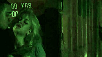 Brunette teen 18+ rough fuck and outdoor dp, poor Goldie