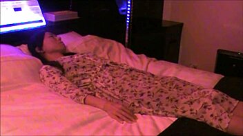 Japanese girl reaches uterine orgasm through autogenic training.