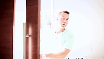 i can't resist cockriding my stepdad, so hot