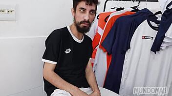 Comi meu parceiro do futebol no vestiário 😈🍆💦