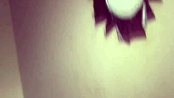 busty ho at gloryhole spunks cock