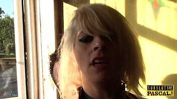 작은 18+ 가슴 영국 서브 BDSM 러프 박힘