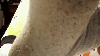 I love smelly dirty feet videos