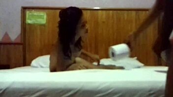 Slender girl gets creampie fucking