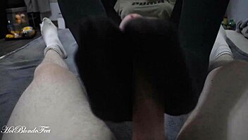 hot footjob in nylons with miley grey 😍