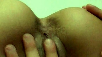Italian wife gives a sloppy blowjob and gets fucked