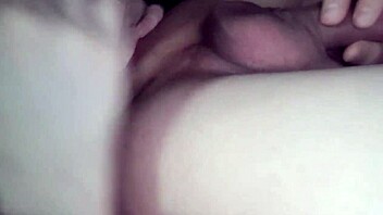 Jeg elsker at suge stedsøskendens røv indtil mælken løber ud