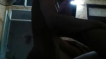 Vietnamese twink Le Anh Kien bareback fucks his partner intensely