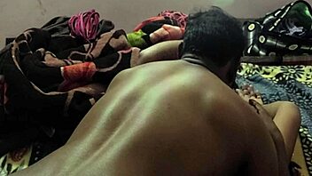 XXX äkta hemmagjord analrunk med Jija och Sali Payal full smutsigt prat