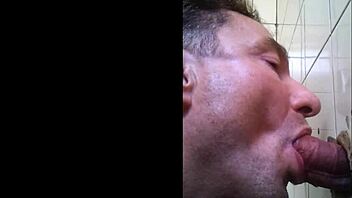 Intriguing gay blowjob scene with super intense sucking and deepthroating action.