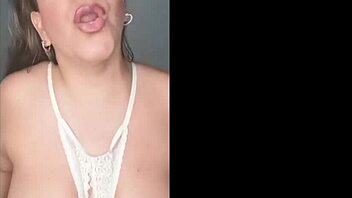 milf mature colombiana plays alone in lingerie 😍