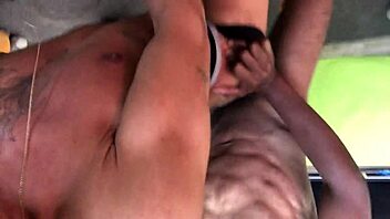 Pau Grosso Stretches Me Wide in Amateur Action