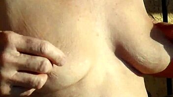 k et ses mamelles dans le matin calme